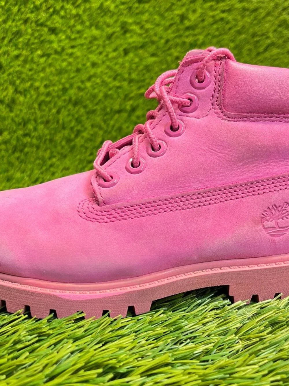 Timberland‎ 6 Inch Premium Girls Size 10C Pink Outdoor Waterproof Nubuck Boots